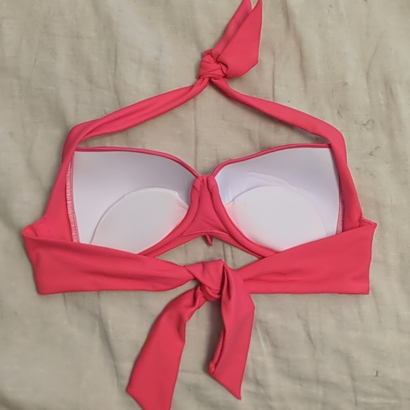 Pink halter bikini top - Picture 2 of 4